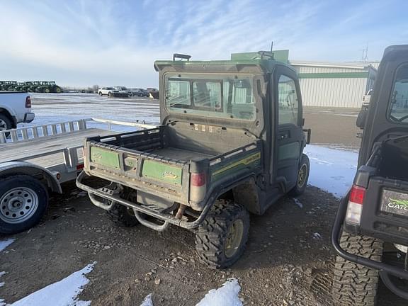 Image of John Deere XUV 835R equipment image 4