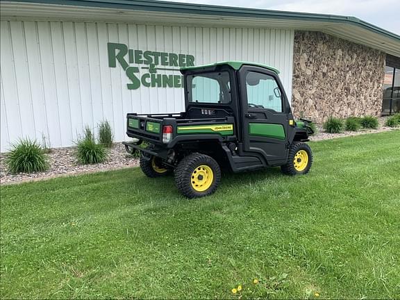 Image of John Deere XUV 835R equipment image 3