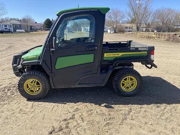 Image of John Deere XUV 835R Primary image