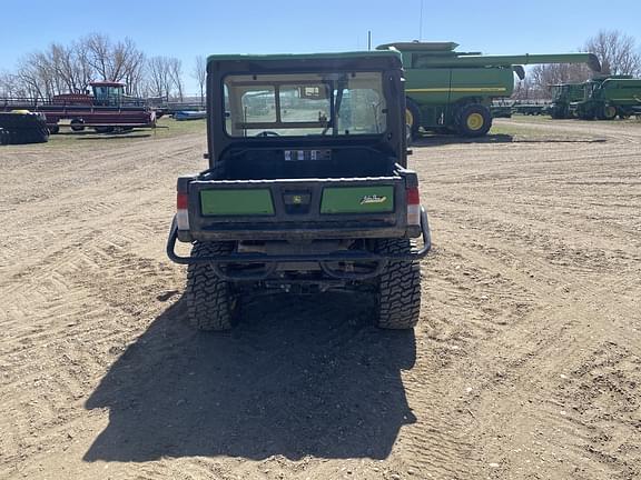 Image of John Deere XUV 835R equipment image 2