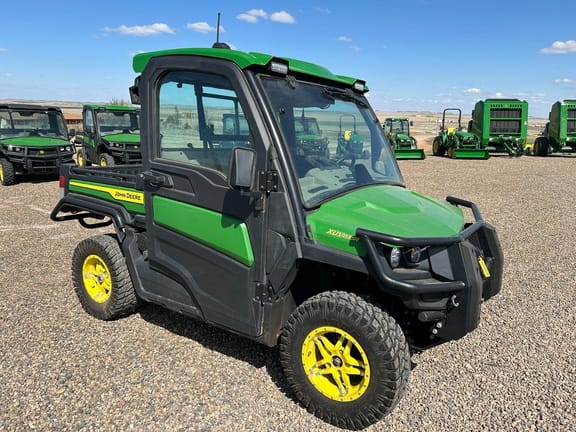 2022 John Deere XUV 835R Equipment Image0