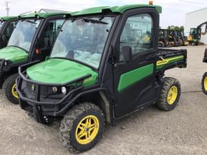 2022 John Deere XUV 835R Image