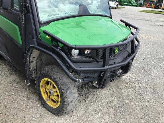 Image of John Deere XUV 835R equipment image 4