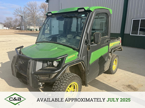 Image of John Deere XUV 835R Primary image