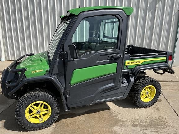 Image of John Deere XUV 835R equipment image 1