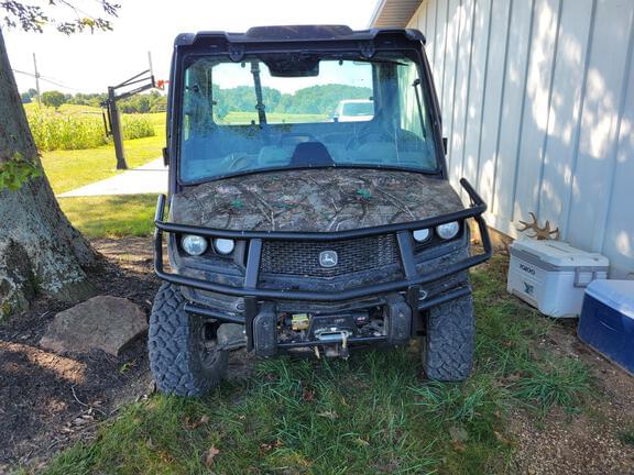 Image of John Deere XUV 835R Primary image