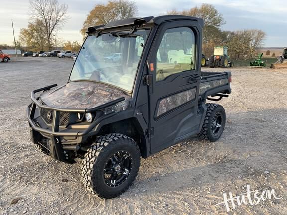 Image of John Deere XUV 835R equipment image 2