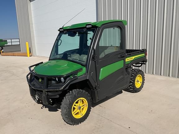 Image of John Deere XUV 835R equipment image 1