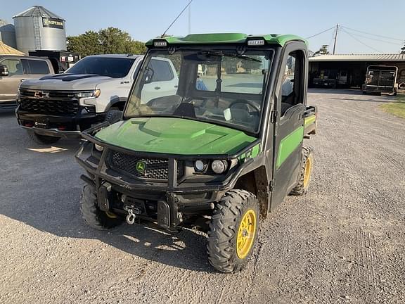 Image of John Deere XUV 835R Primary image