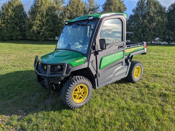 Image of John Deere XUV 835R Primary image