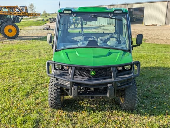 Image of John Deere XUV 835R equipment image 3