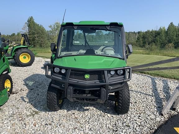 Image of John Deere XUV 835R equipment image 1