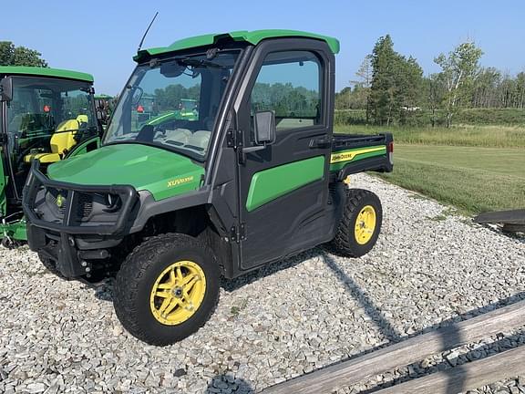 Image of John Deere XUV 835R Primary image