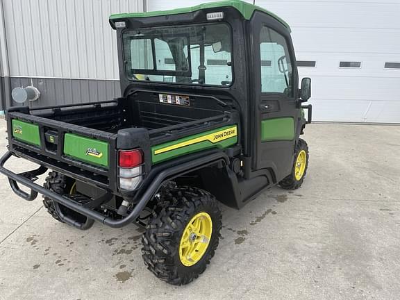 Image of John Deere XUV 835R equipment image 3