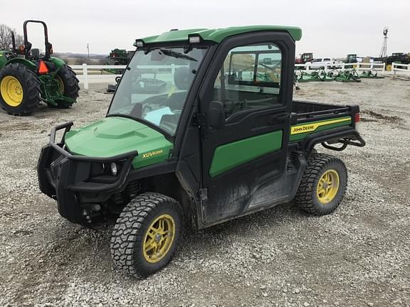 Image of John Deere XUV 835R Primary image