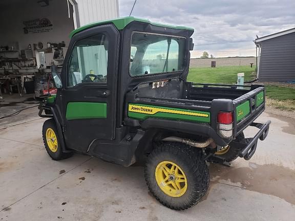 Image of John Deere XUV 835R equipment image 3