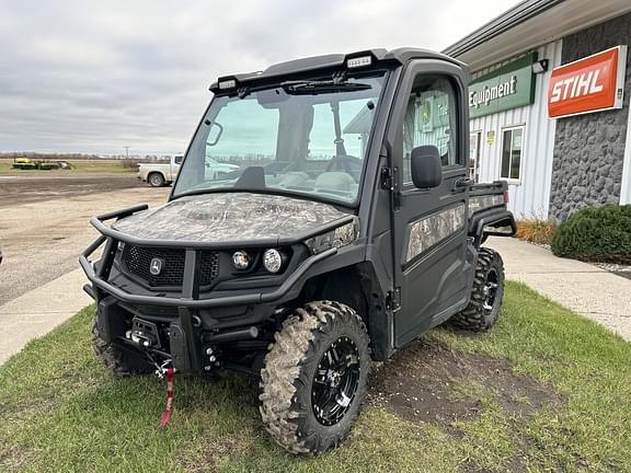 2023 John Deere XUV 835R Equipment Image0