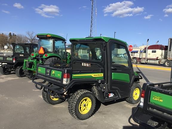 Image of John Deere XUV 835R equipment image 4