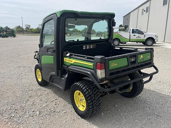 Image of John Deere XUV 835R equipment image 3