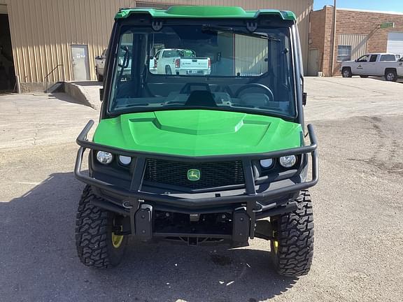 Image of John Deere XUV 835R equipment image 1