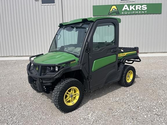 Image of John Deere XUV 835R equipment image 2