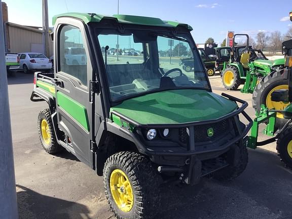 Image of John Deere XUV 835R Primary image