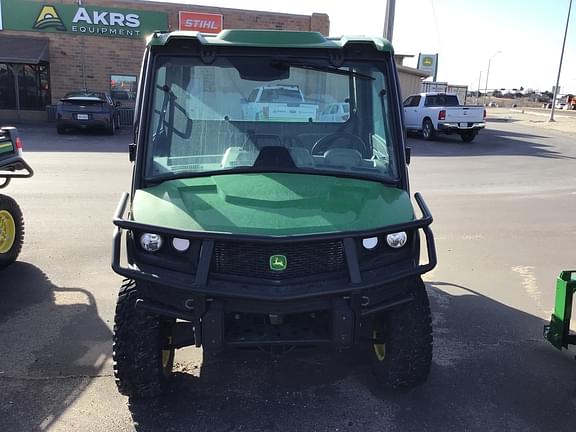 Image of John Deere XUV 835R equipment image 1