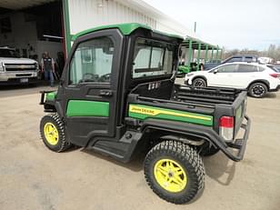 Main image John Deere XUV 835R 3