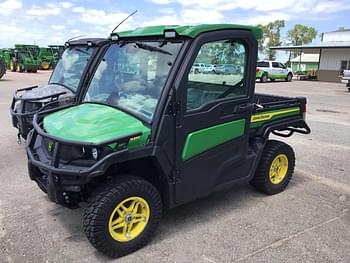 2022 John Deere XUV 835R Equipment Image0