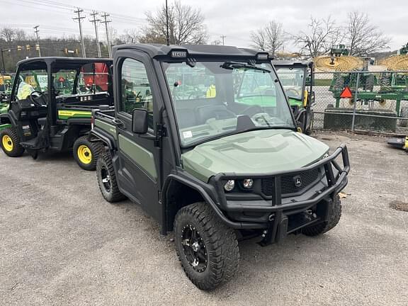 Image of John Deere XUV 835R equipment image 1