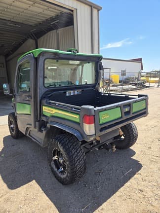 Image of John Deere XUV 835R equipment image 4