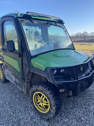 Image of John Deere XUV 835R equipment image 1