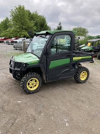 Image of John Deere XUV 835R Image 1