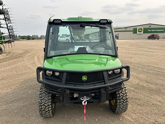 Image of John Deere XUV 835R equipment image 1