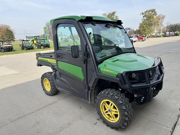 Image of John Deere XUV 835R Primary image