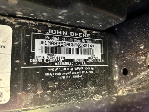 Image of John Deere XUV 835R equipment image 1