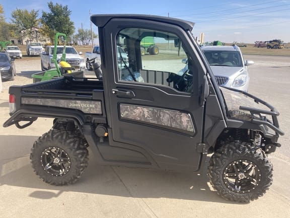 Main image John Deere XUV 835R