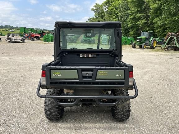 Image of John Deere XUV 835R equipment image 3