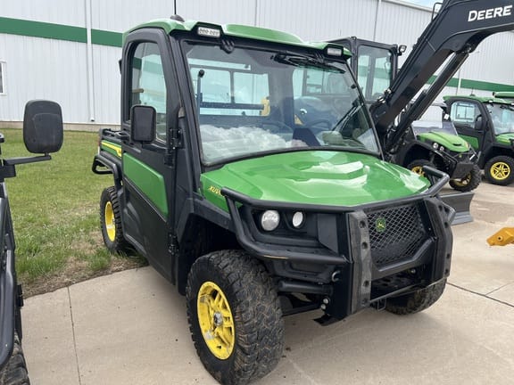 2022 John Deere XUV 835R Equipment Image0