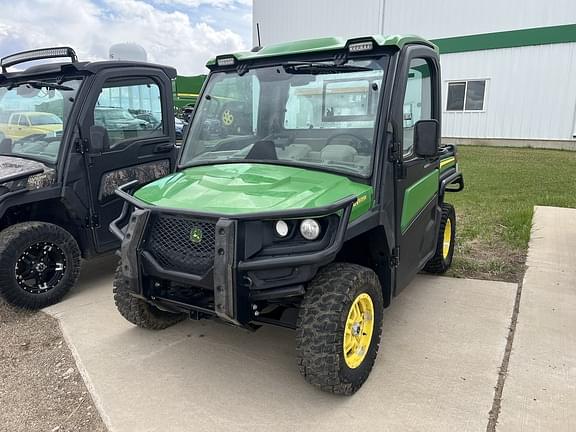 Image of John Deere XUV 835R equipment image 2