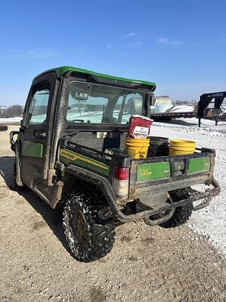 Image of John Deere XUV 835R equipment image 3