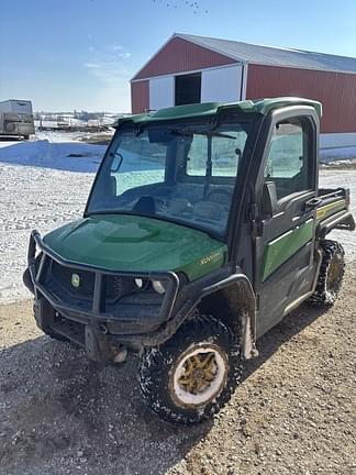 Image of John Deere XUV 835R Primary image