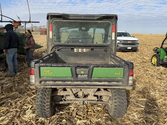 Image of John Deere XUV 865M equipment image 2