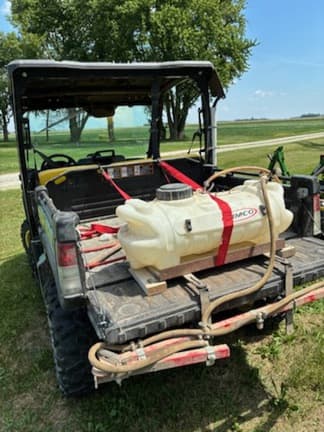Image of John Deere XUV 865M equipment image 2