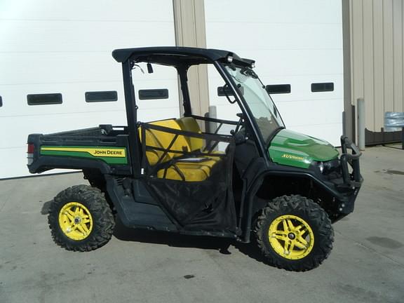 Image of John Deere XUV 835M equipment image 1