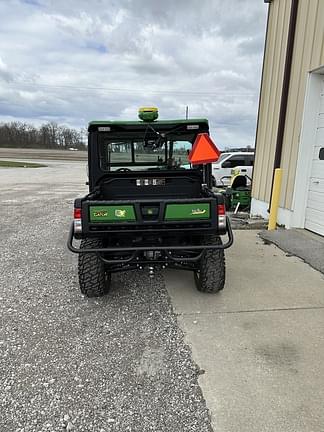 Image of John Deere XUV 865R equipment image 3