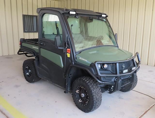 Image of John Deere XUV 865R equipment image 1