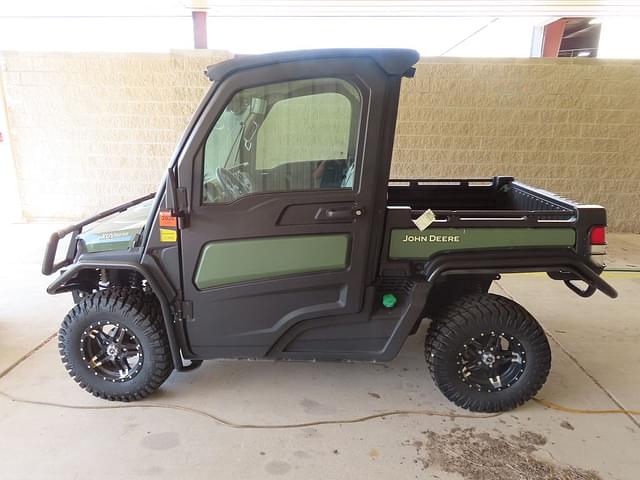 Image of John Deere XUV 865R equipment image 4