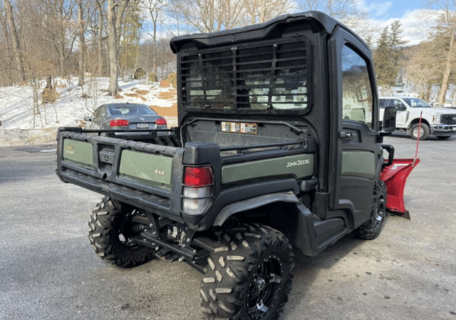 Image of John Deere XUV 865R equipment image 3