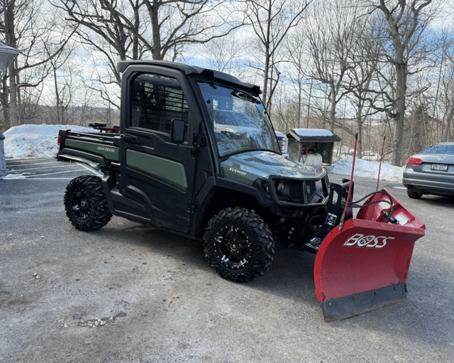 Image of John Deere XUV 865R equipment image 4